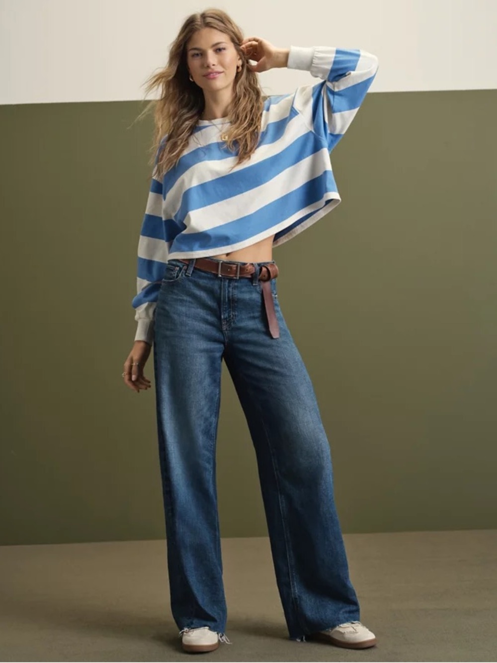 American Eagle Baggy Wide Leg Jeans in Dark Indigo Blue with Raw Hems